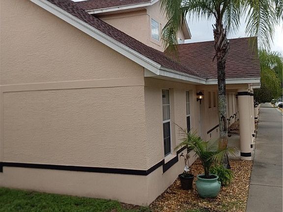 4th image of 869 N Rembrandt Way #313