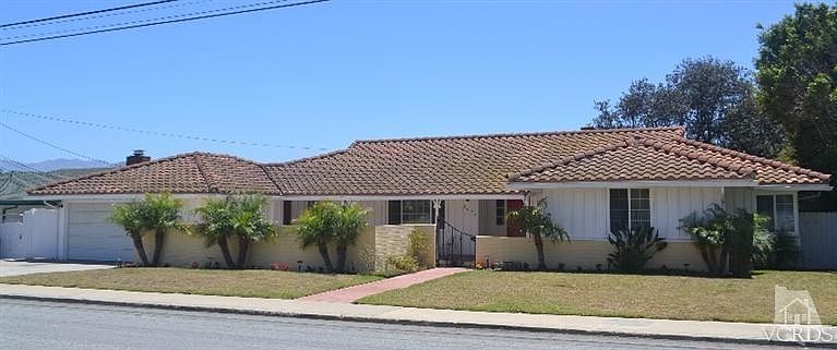 1st image of 2056 Grandview Dr