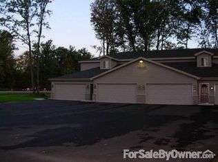 1498 Arctic Ct, Suamico, WI 54173
