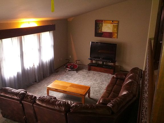 2nd image of 1254 Green River Dr