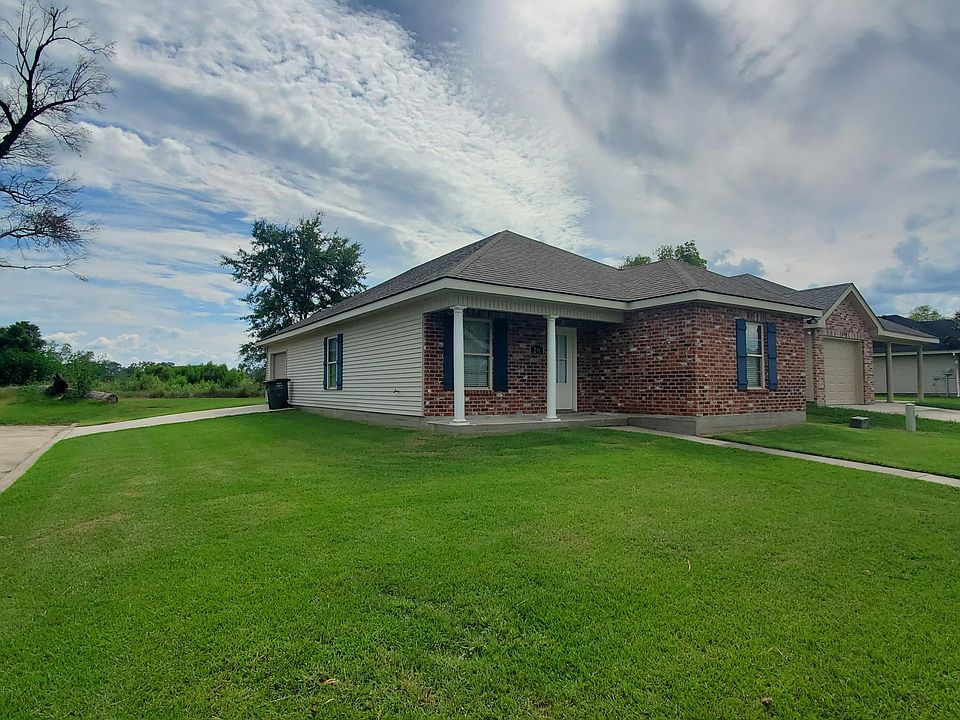 2nd image of 298 Jolie Oaks Blvd