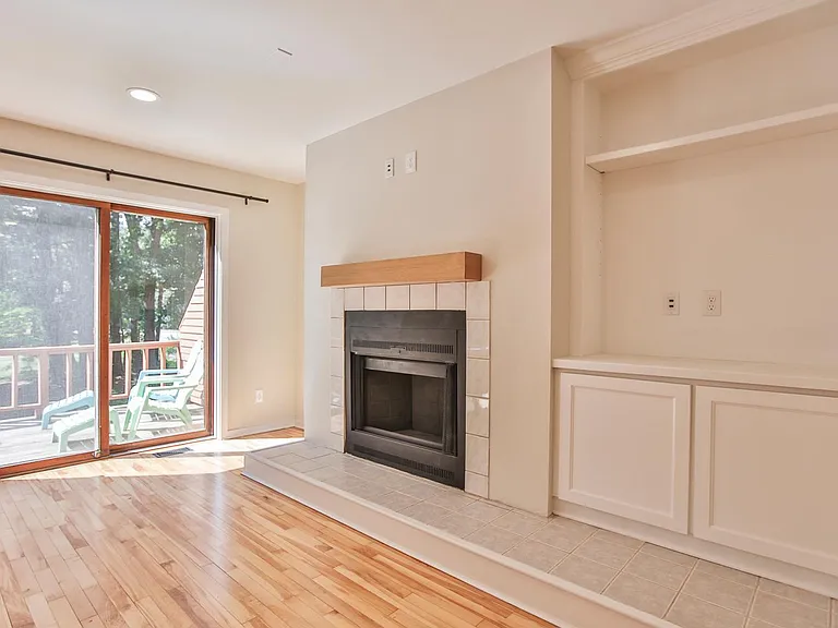 5 Dunvegan Woods — Photo 3