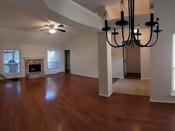 3rd image of 7111 Hawaii Ln