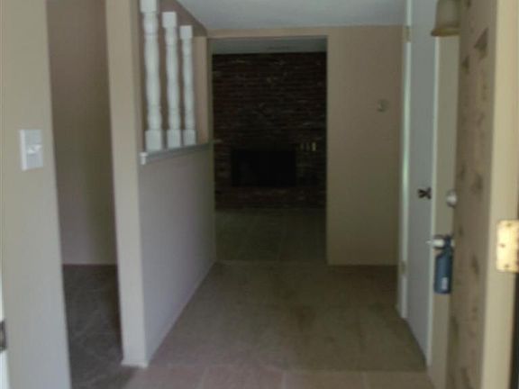 3rd image of 4660 N Delno Ave
