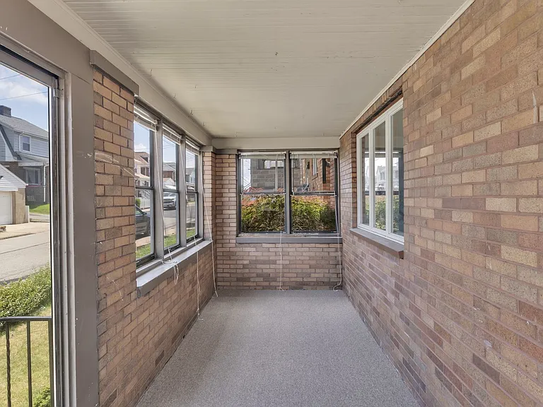 1002 Fordham Ave — Photo 27