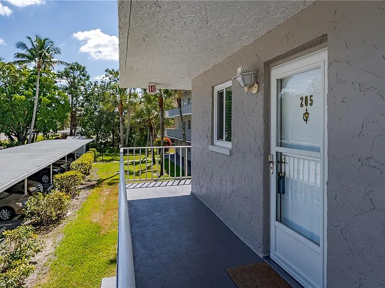 5515 Rattlesnake Hammock Rd #205 — Photo 3