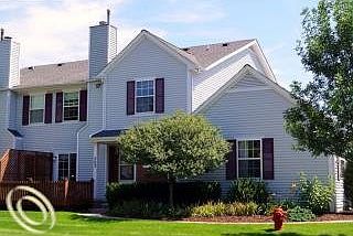 1st image of 203 Barrington Cir #1