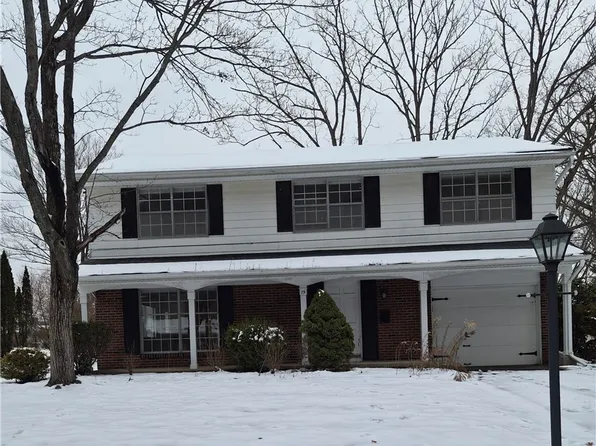 15 Grannan Dr, Corning, NY 14830