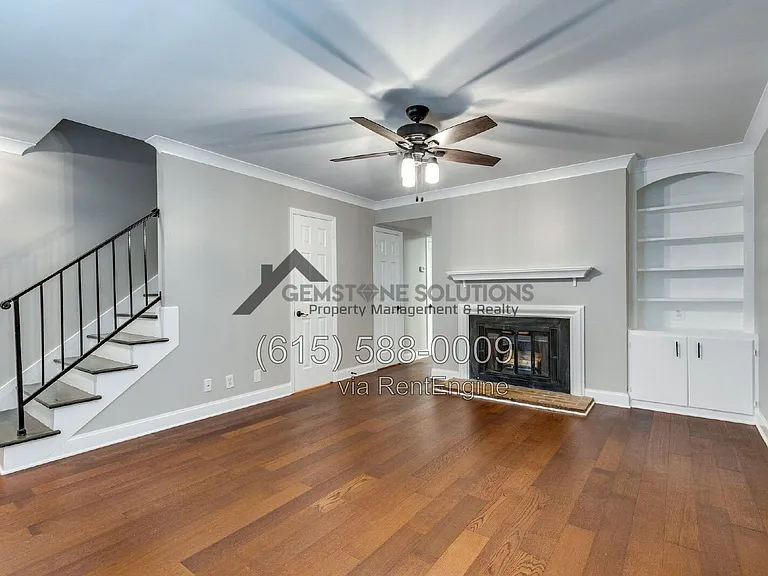 717 Fox Ridge Dr — Photo 10