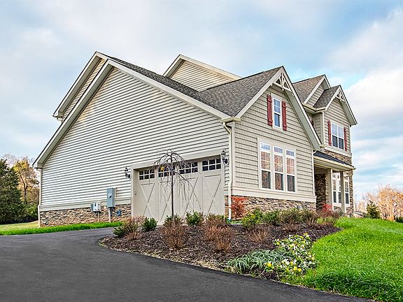 2nd image of 7769 Julia Taft Way