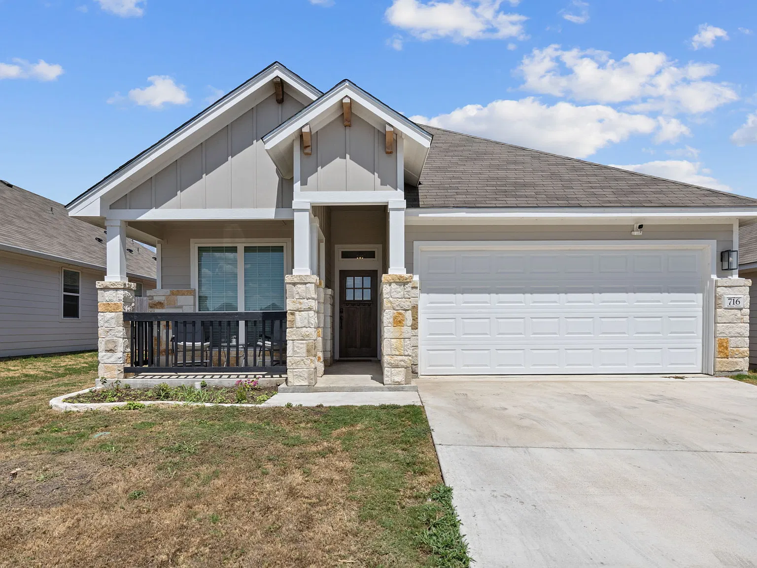 4 bed, 1759 sqft, $2,175 — Photo 1