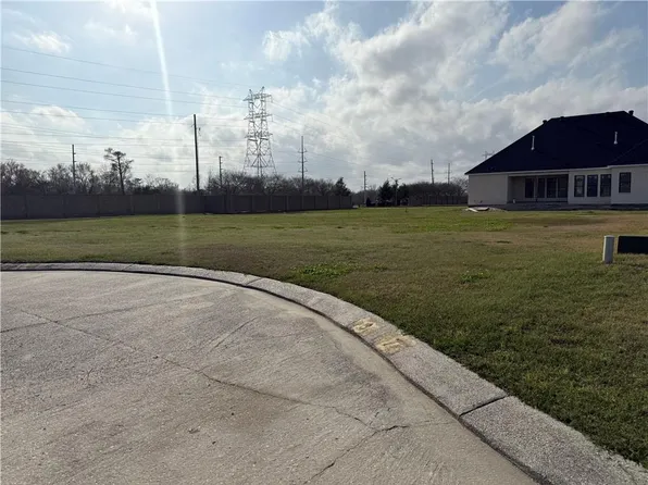 LOT 8 Heron Dr, Westwego, LA 70094