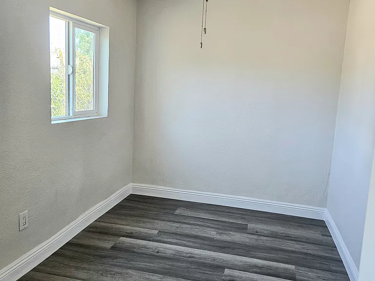 3933 Severance Ave #1/2 — Photo 9