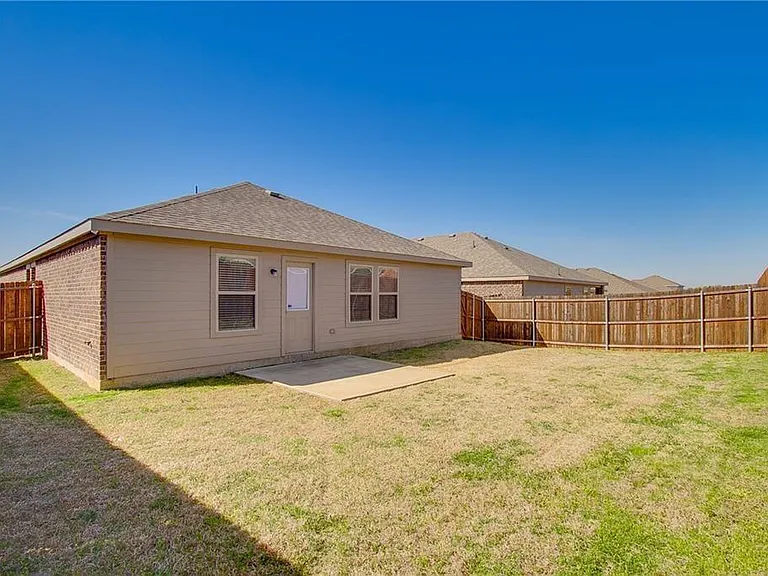 1212 Roman Dr — Photo 14