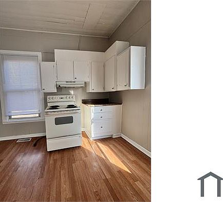 3rd image of 402 N Poplar St