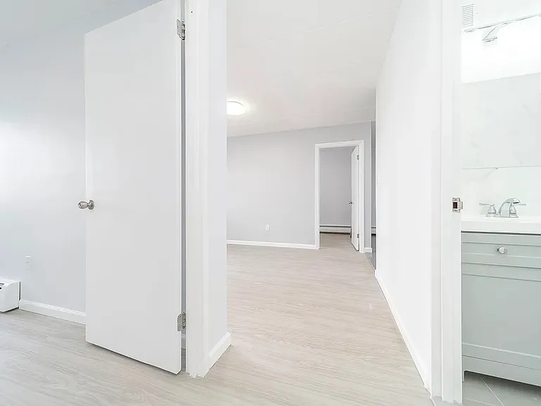 134-46 Maple Ave #7A — Photo 2