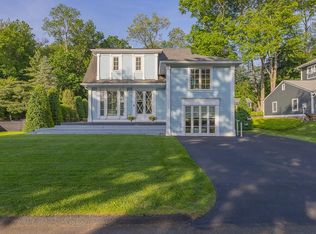 241 Valley Rd, Valley Cottage, NY 10989