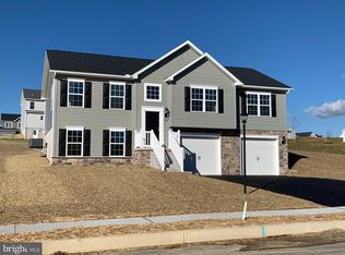 465 Ripple Dr #63, Hanover, PA 17331