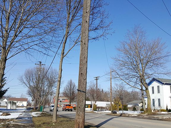 4th image of 557 South Broadway
