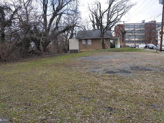 5th image of 1619 Frankford St SE