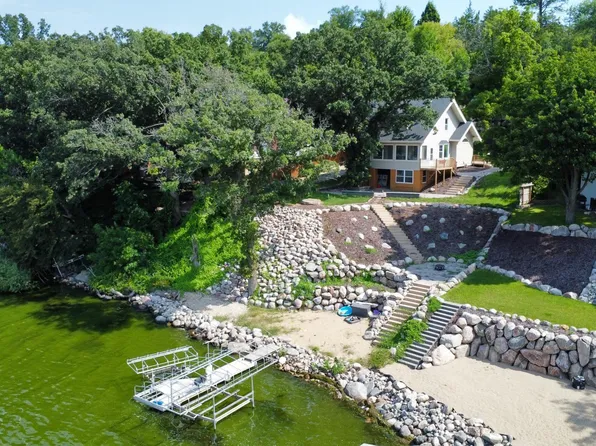 577 Lakeshore Dr, Ortonville, MN 56278