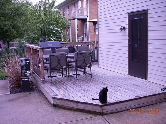 Rear deck for entertaining