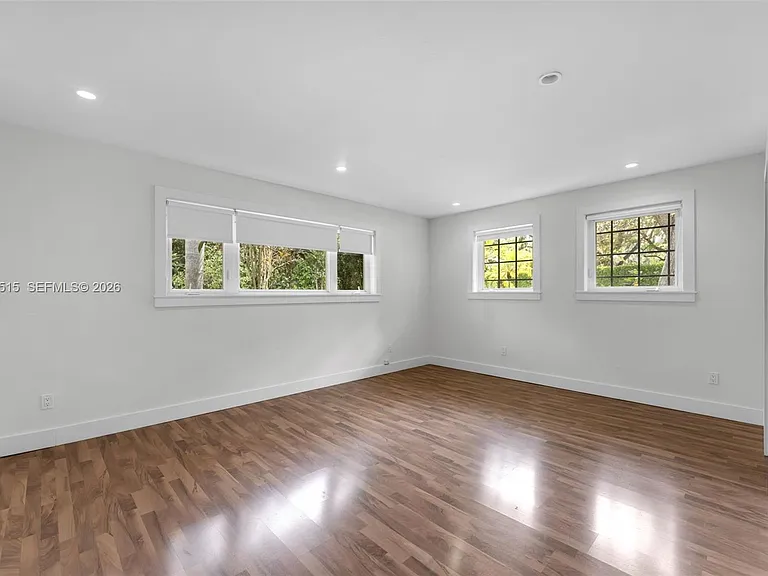 7711 SW 47th Ave — Photo 19