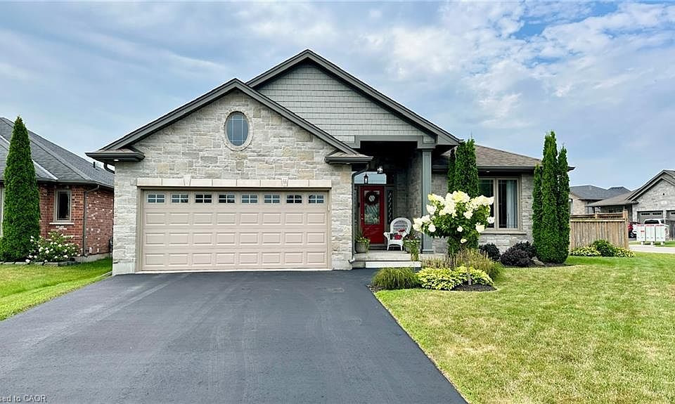 1st image of 66 Driftwood Dr