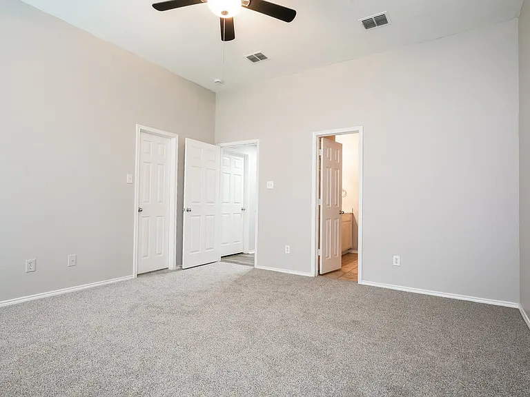 1235 Sweetwater Dr — Photo 11