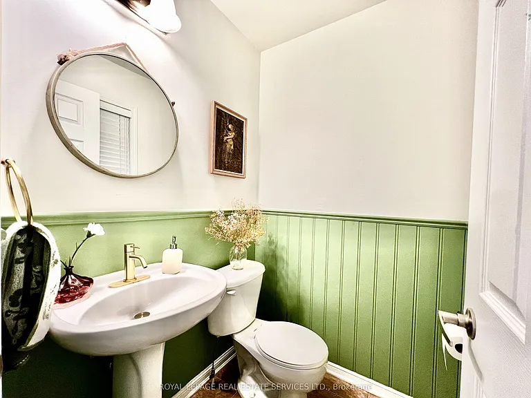 906 Burrows Gate — Photo 7