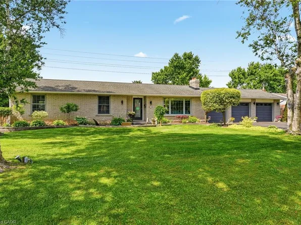 18 Fireside Dr, Hamilton, ON L8N 2Z7