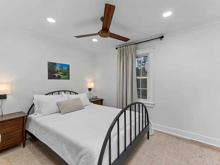 906 Bluebird Rd — Photo 10