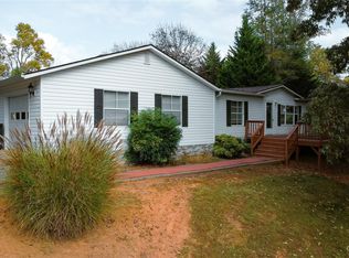 50 Drexel Rd, Hendersonville, NC 28739