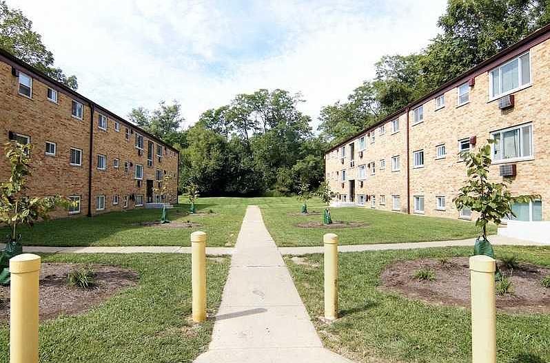 1st image of 467 Pedretti Ave
