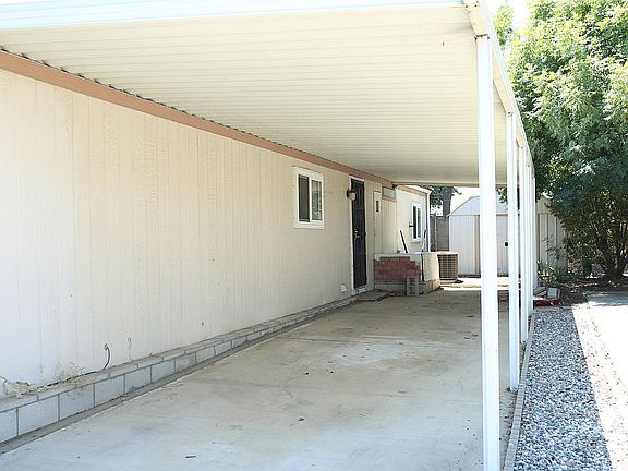 4th image of 601 N Kirby St Space 348