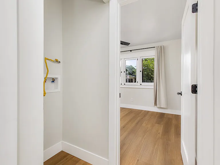 3844 Linwood Pl — Photo 13