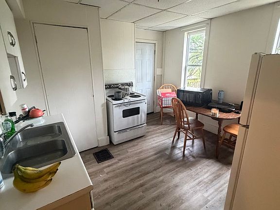 2nd image of 3315 Juliet St