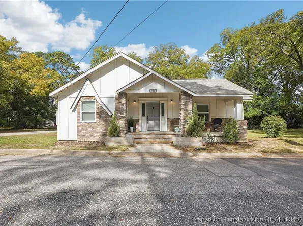 704 Ellis St, Fayetteville, NC 28301