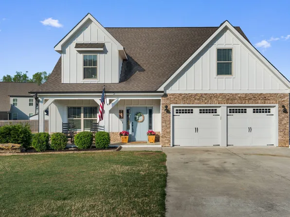 7511 Hollydale Ln, Ooltewah, TN 37363