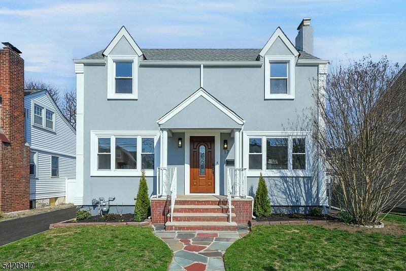 1st image of 17 High Park Pl