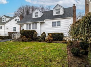 108 Ambrose Avenue, Malverne, NY 11565