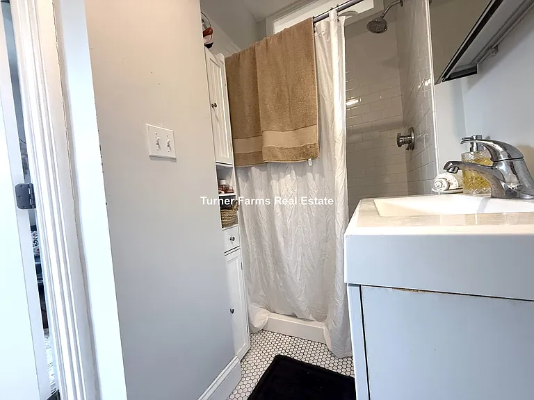 116 Willow St #4 — Photo 14