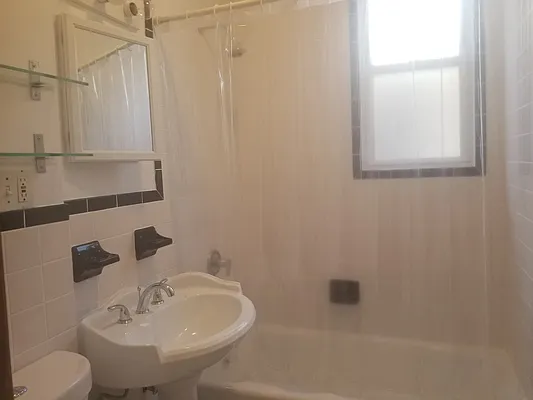 Rented by Frank Valvo Real Estate | media 14