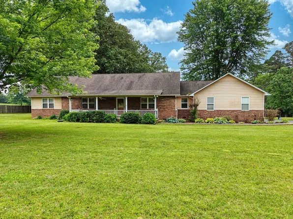 500 Timberlake Dr, Mc Kenzie, TN 38201