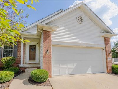 3047 Chalford Cir NW, North Canton, OH, 44720