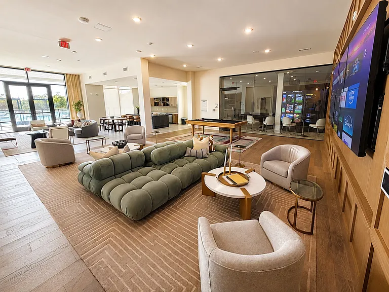 211 W Canyon Ridge Dr — Photo 18