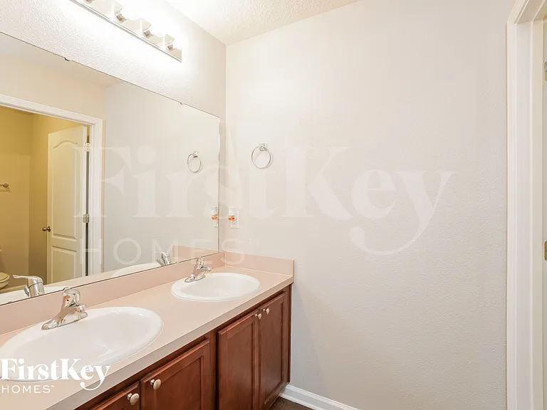 3526 Summit Oaks Dr — Photo 13