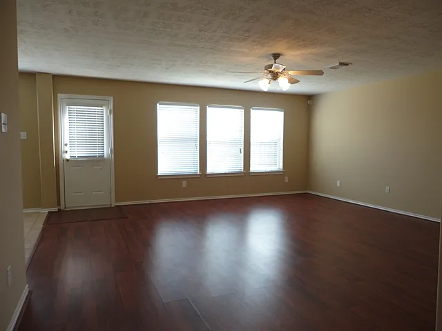 18319 Fieldbluff Ln — Photo 5