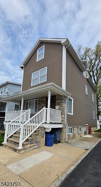 1st image of 144 Silleck St