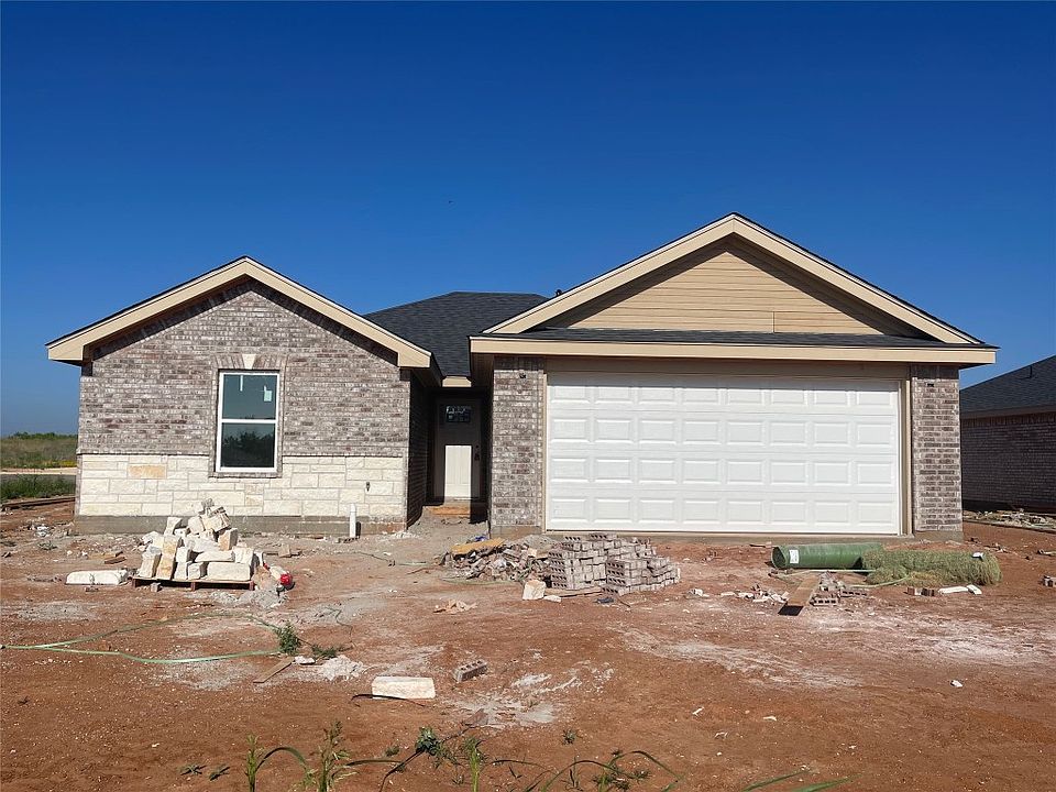 1st image of 1738 Sweetwater Ln